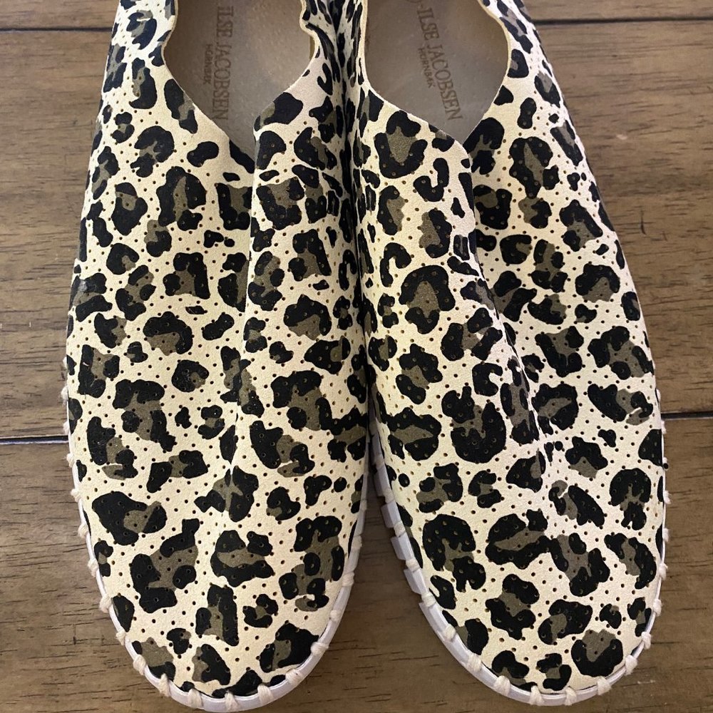 ILSE JACOBSEN Tulip 139 Perforated Slip-On Sneaker